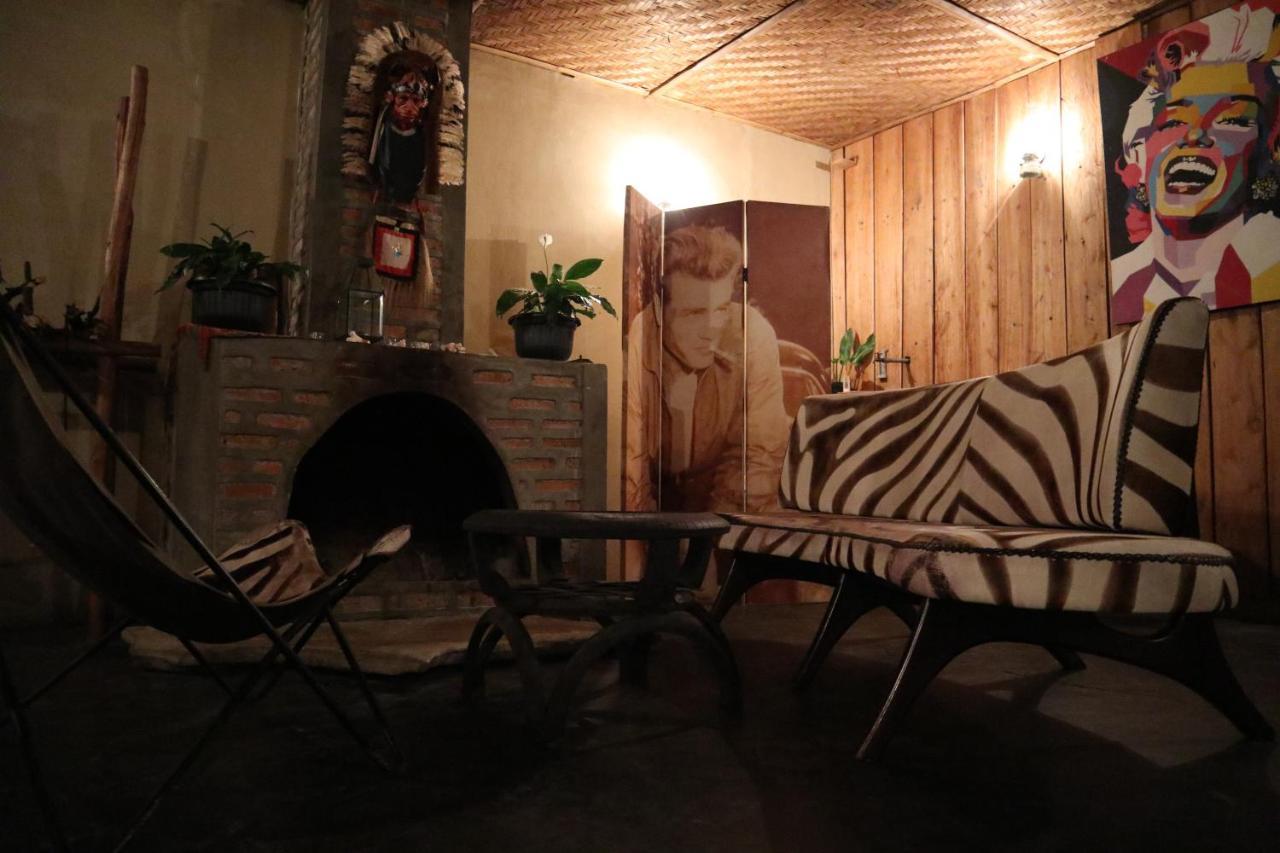 Manulalu B&B Bajawa ภายนอก รูปภาพ
