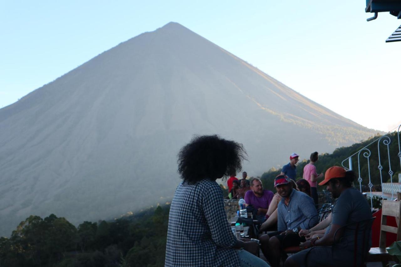 Manulalu B&B Bajawa ภายนอก รูปภาพ