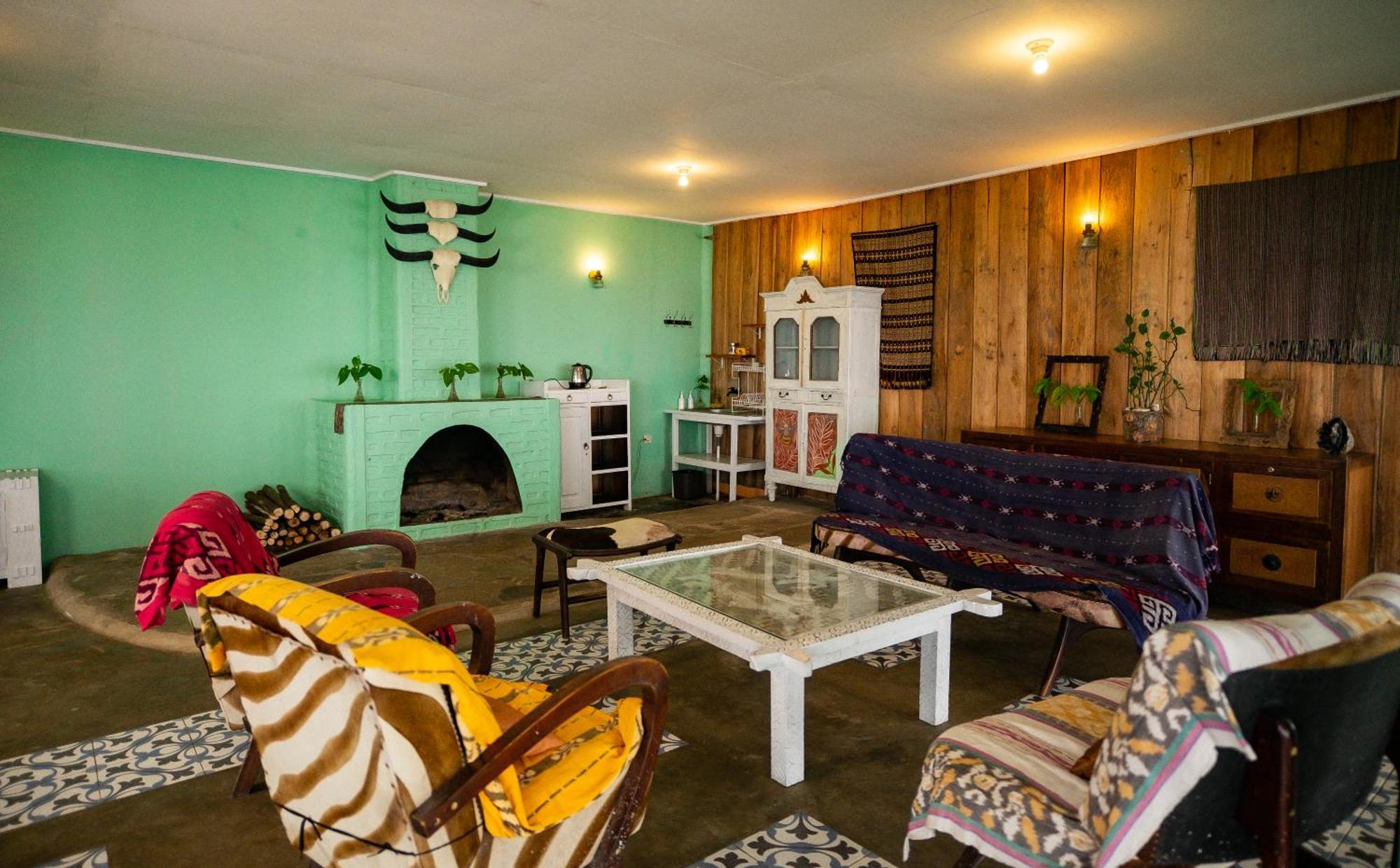 Manulalu B&B Bajawa ภายนอก รูปภาพ