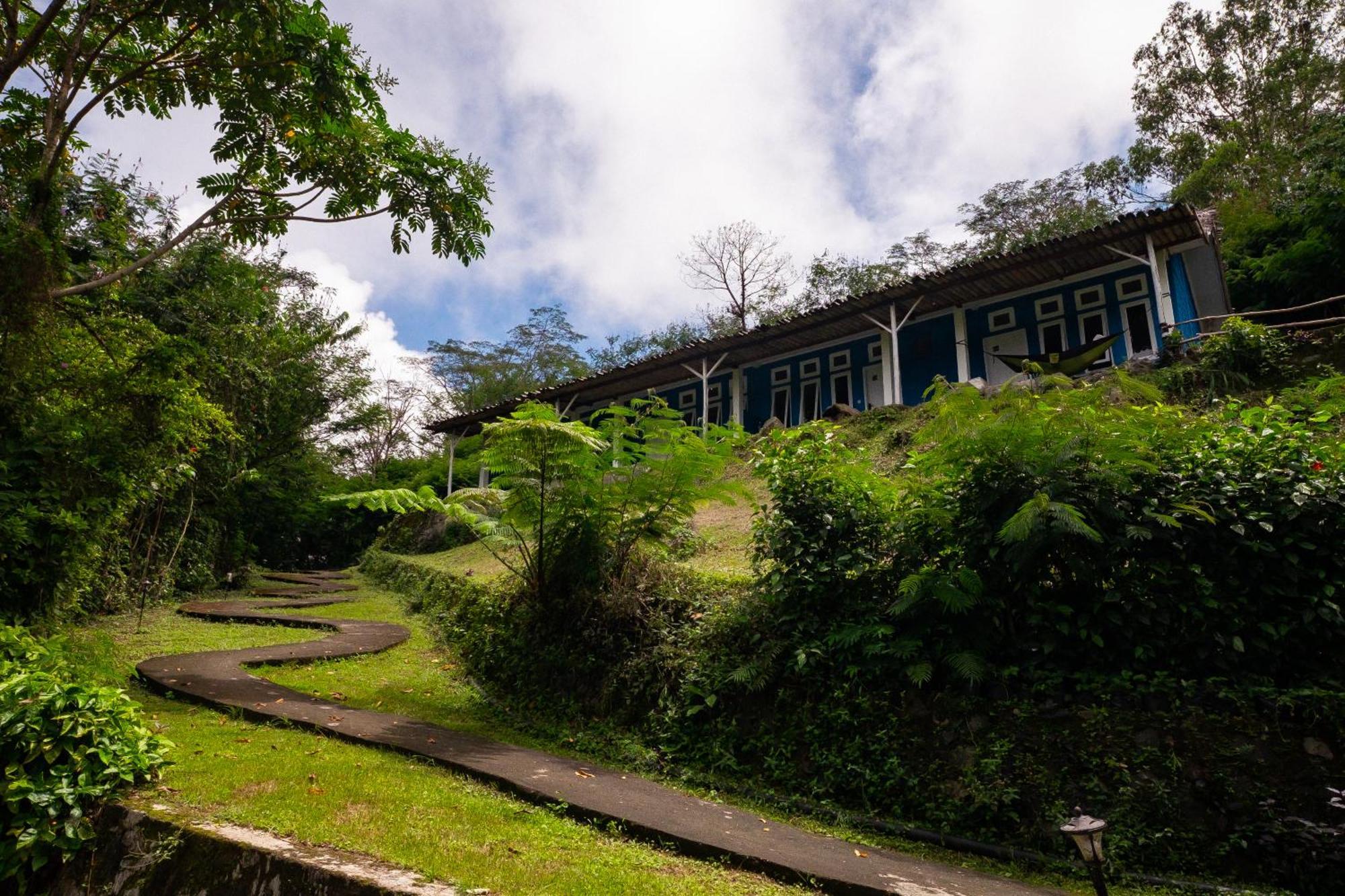 Manulalu B&B Bajawa ภายนอก รูปภาพ